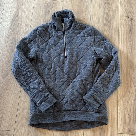Lululemon Athletica Forever Warm Gray Quilted Sweater Size 2 - Picture 2 of 6